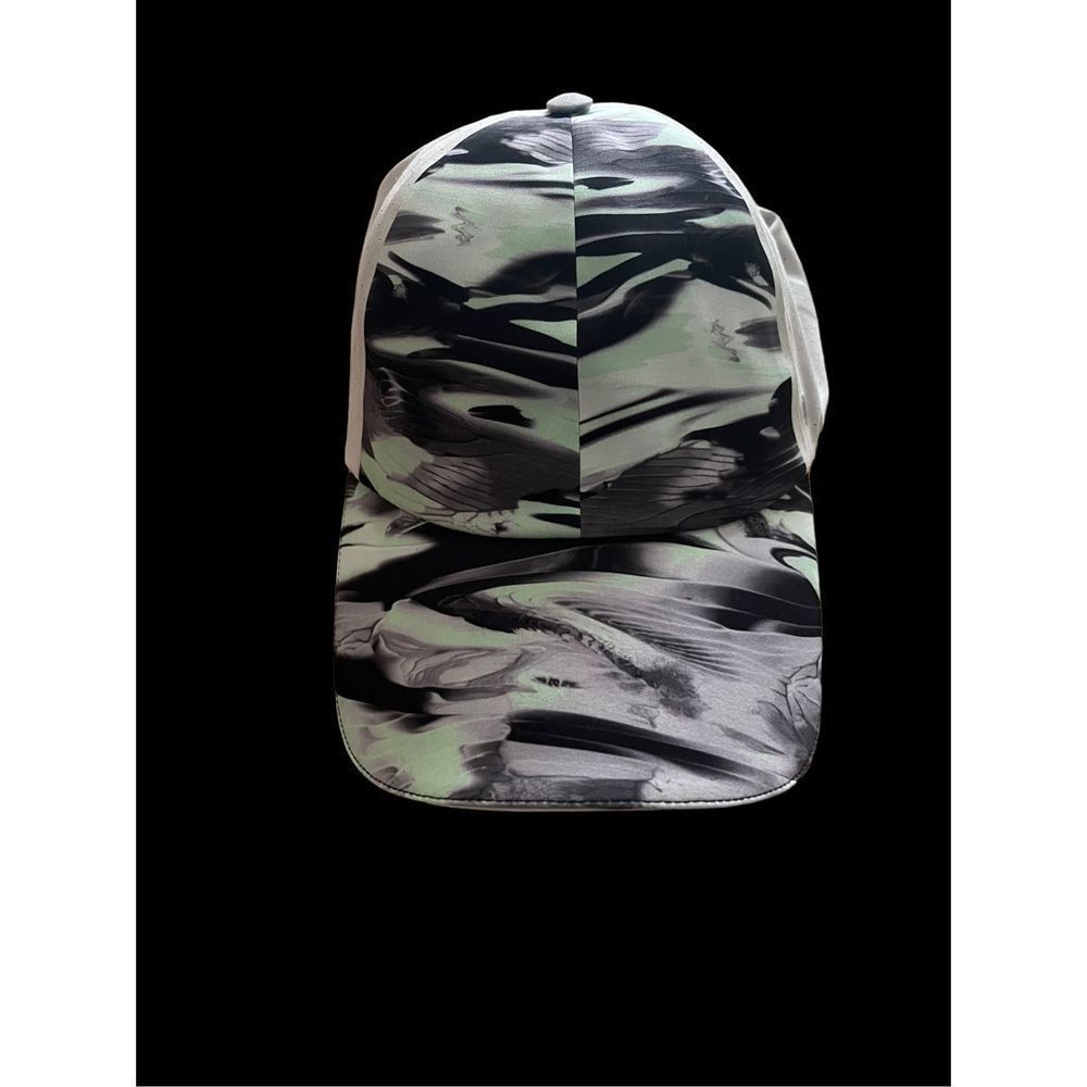 Lululemon run hat with vent NWT